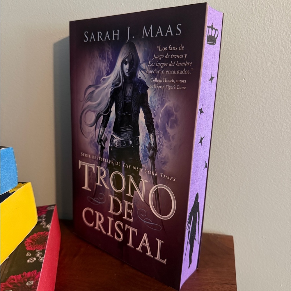 Trono de Cristal / Throne of Glass by Sarah J Maas - Spanish Edition - custom